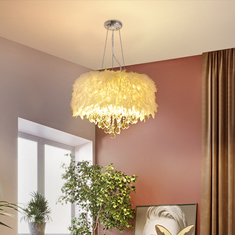 Lámpara de araña colgante moderna blanca con forma de tambor y colgante de cristal - 5/6/9 luces, 40,6/50/70 cm de ancho