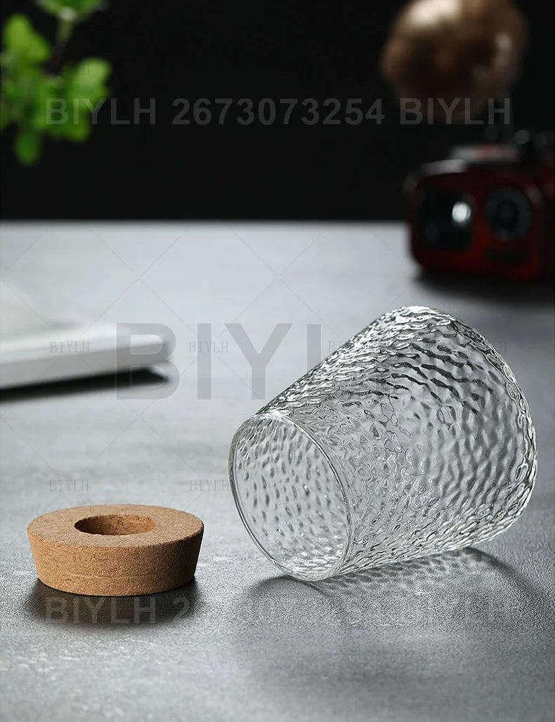 Clear glass tumbler with hammered texture and cork stopper for hydroponic plants home decoration transparent vase
