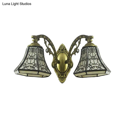 Aplique de pared de cristal beige de dos cabezas con diseño rústico de valla de cabaña