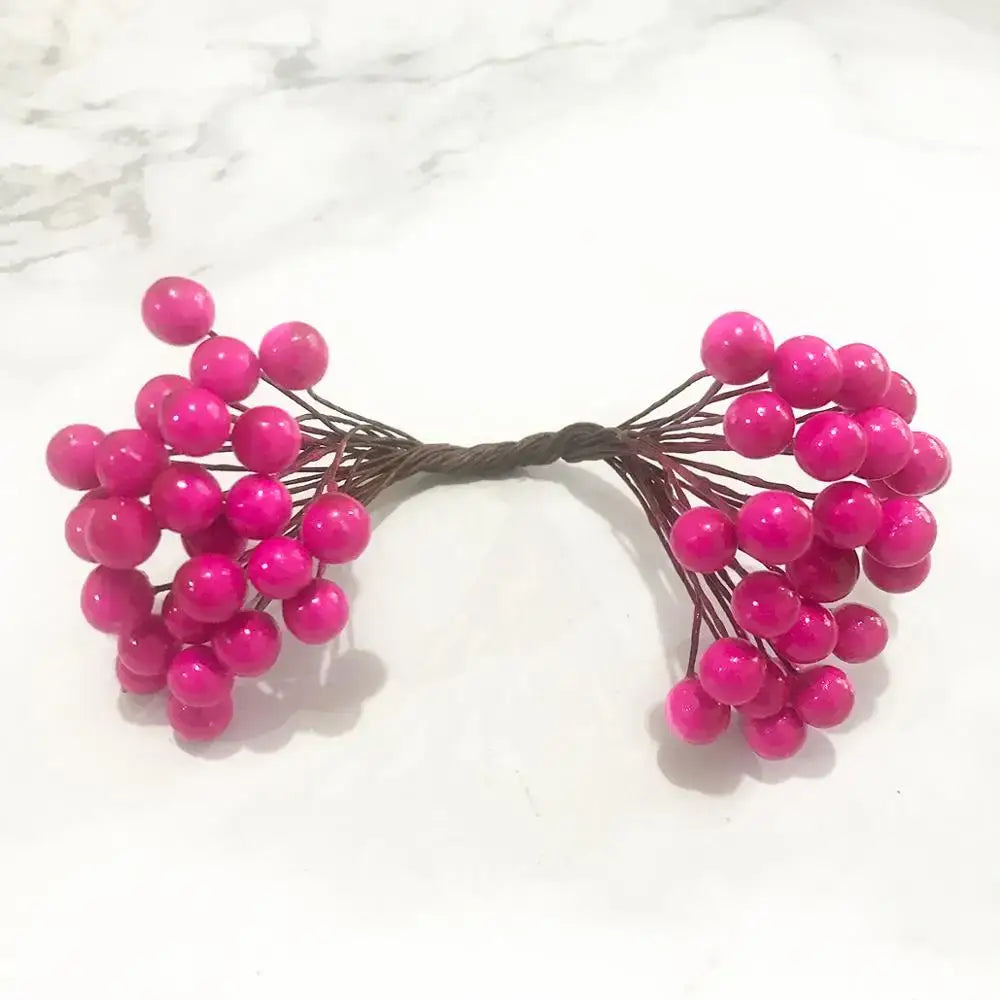 Vibrant fuchsia artificial berry cluster with glossy spheres and twisted brown wire stems in 200pcs mixed rose red bundle
