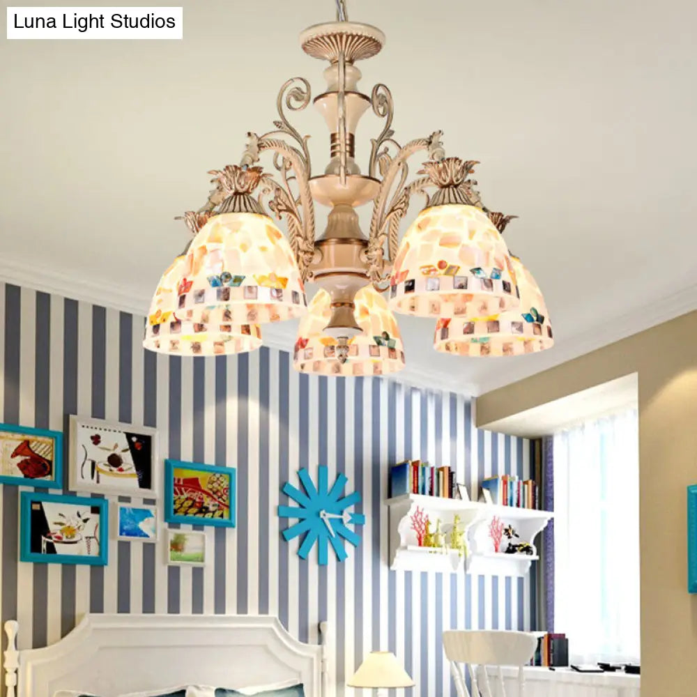 ثريا DecorBites™ بثلاثة مصابيح وخمسة مصابيح - طقم مصباح معلق من الفسيفساء الزجاجي الملون باللونين الأبيض والذهبي على طراز تيفاني