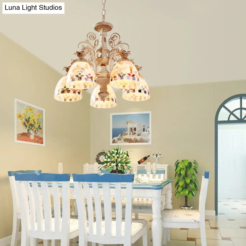 ثريا DecorBites™ بثلاثة مصابيح وخمسة مصابيح - طقم مصباح معلق من الفسيفساء الزجاجي الملون باللونين الأبيض والذهبي على طراز تيفاني