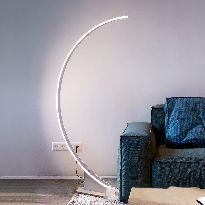White Curved Floor Lamp