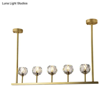 مصباح معلق على شكل كرة بلورية خطية من ديكوربايتس™ بخمسة رؤوس باللون الذهبي - تركيبات سقف أنيقة لغرفة الطعام