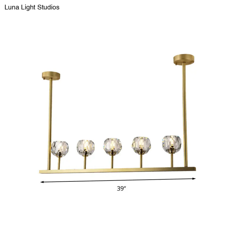 مصباح معلق على شكل كرة بلورية خطية من ديكوربايتس™ بخمسة رؤوس باللون الذهبي - تركيبات سقف أنيقة لغرفة الطعام