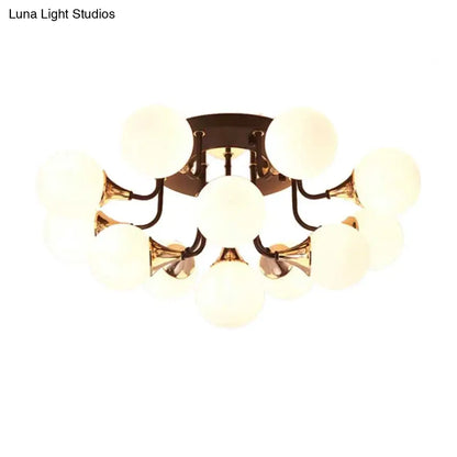 ثريا DecorBites™ 6/10/13 شبه مسطحة مع ظلال زجاجية بيضاء حليبية - ضوء كروي أسود مثبت في السقف