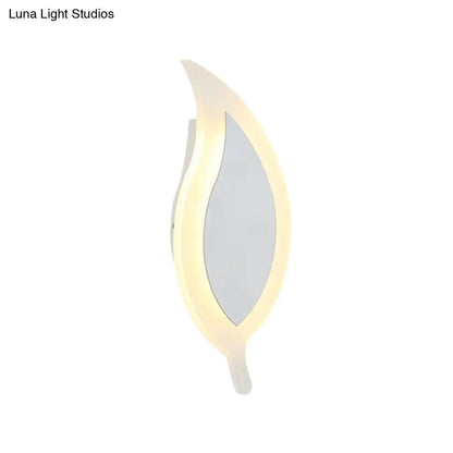 Aplique de pared LED acrílico sencillo de 6" de ancho - Luz cálida/blanca