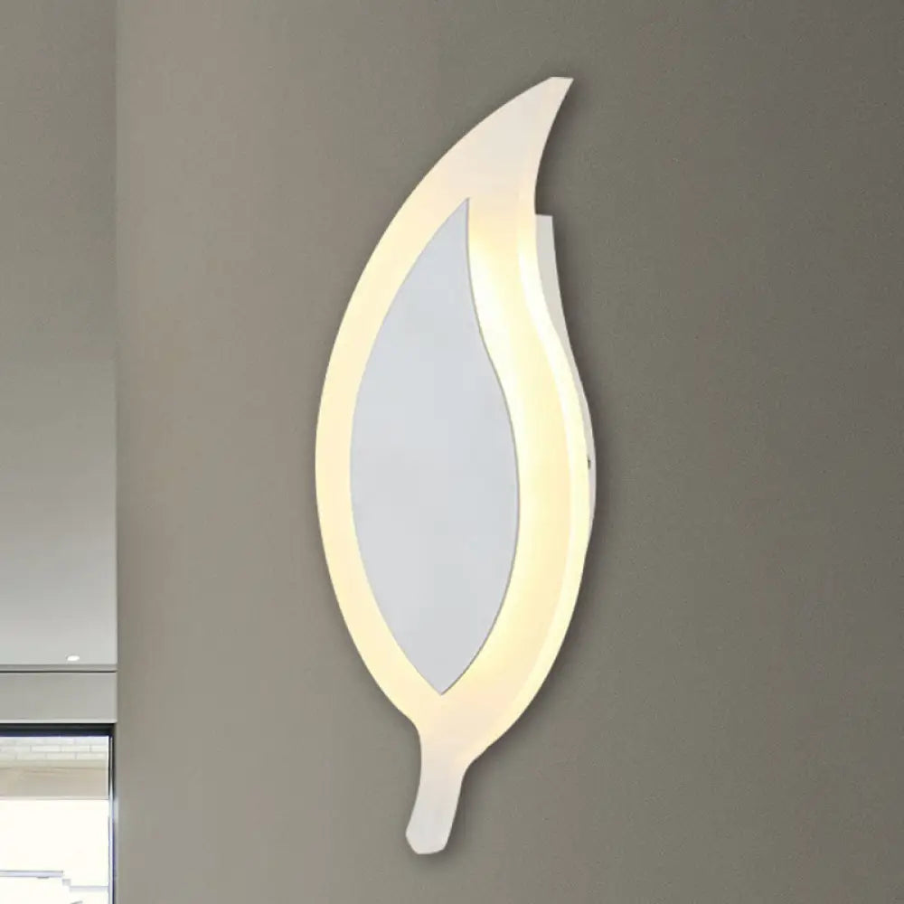 Aplique de pared LED acrílico sencillo de 6" de ancho - Luz cálida/blanca