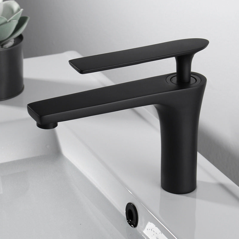 Brushed Gold Basin Faucet With Ceramic Disc Valve