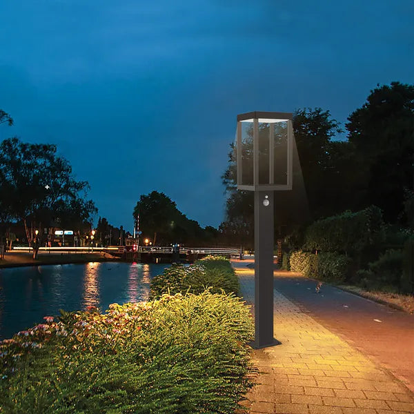 Bronze Solar Pathway Light