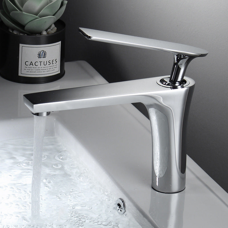 Brushed Gold Basin Faucet With Ceramic Disc Valve