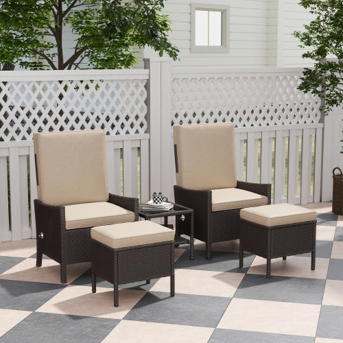 Outsunny 5-teiliges Rattan-Gartenmöbel-Set, Flechtpatio-Sofaset mit 2 Sesseln, 2 Fußschemeln, Couchtisch mit Glasplatte und Regal, Außenmöbel mit verstellbaren Rückenlehnen, Kissen, Khaki