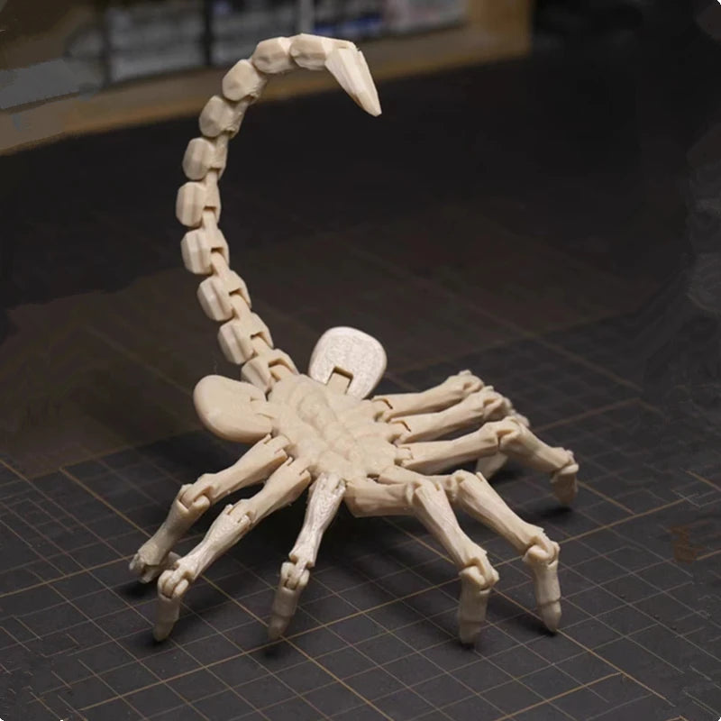 Alien Facehugger Model - Articulated Collectible