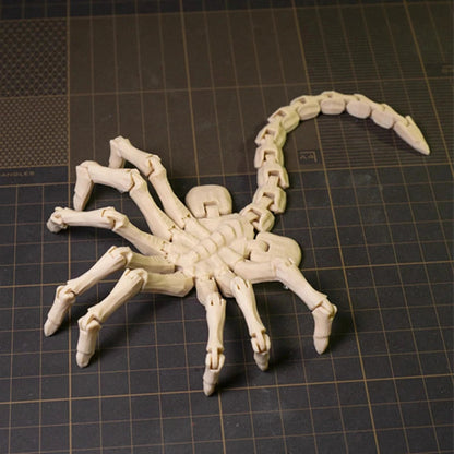 Alien Facehugger Model - Articulated Collectible