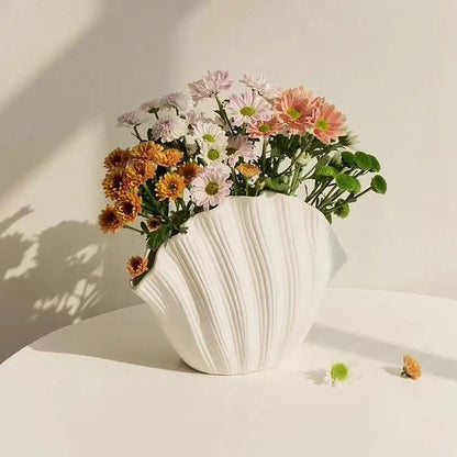 Ceramic Shell-Shaped Vase for Flowers