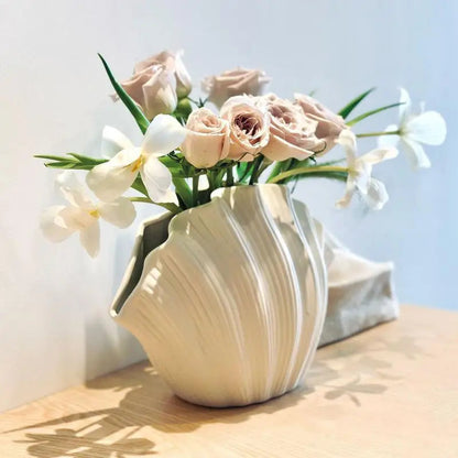 Ceramic Shell-Shaped Vase for Flowers