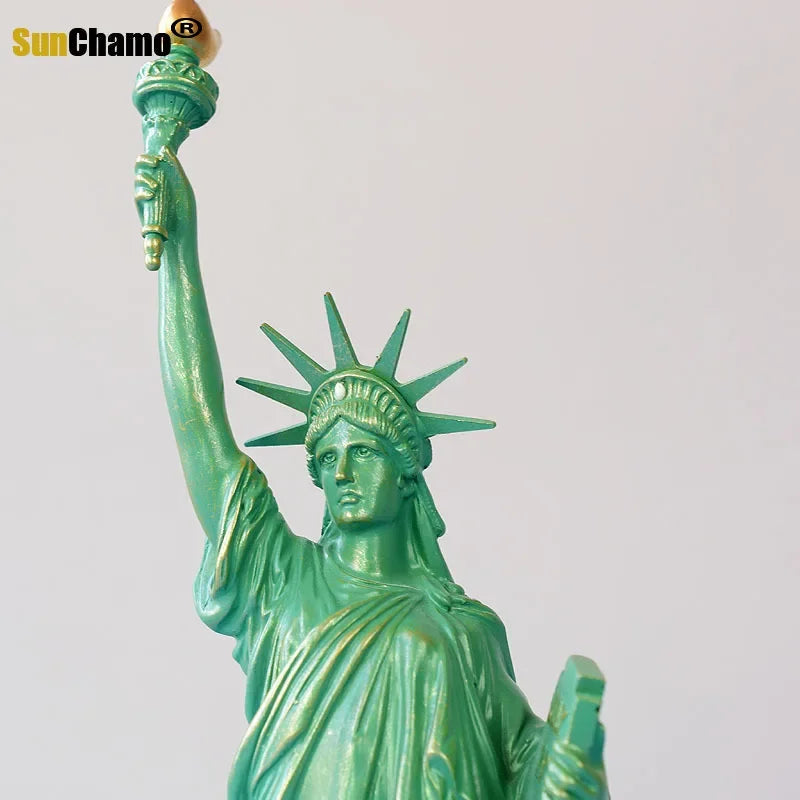 Creative Statue of Liberty Figurine