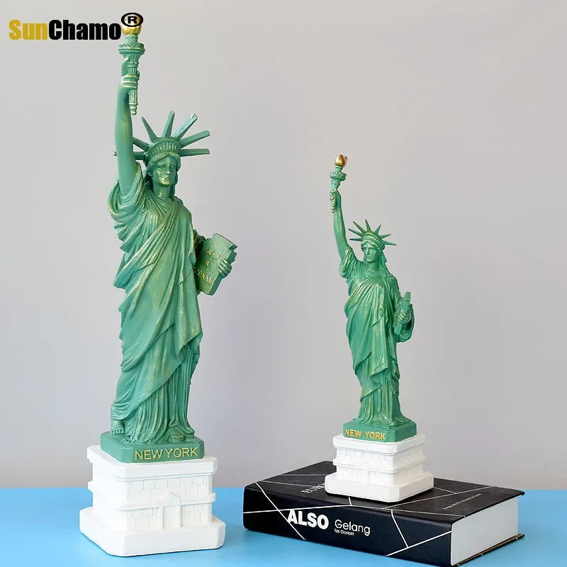 Creative Statue of Liberty Figurine