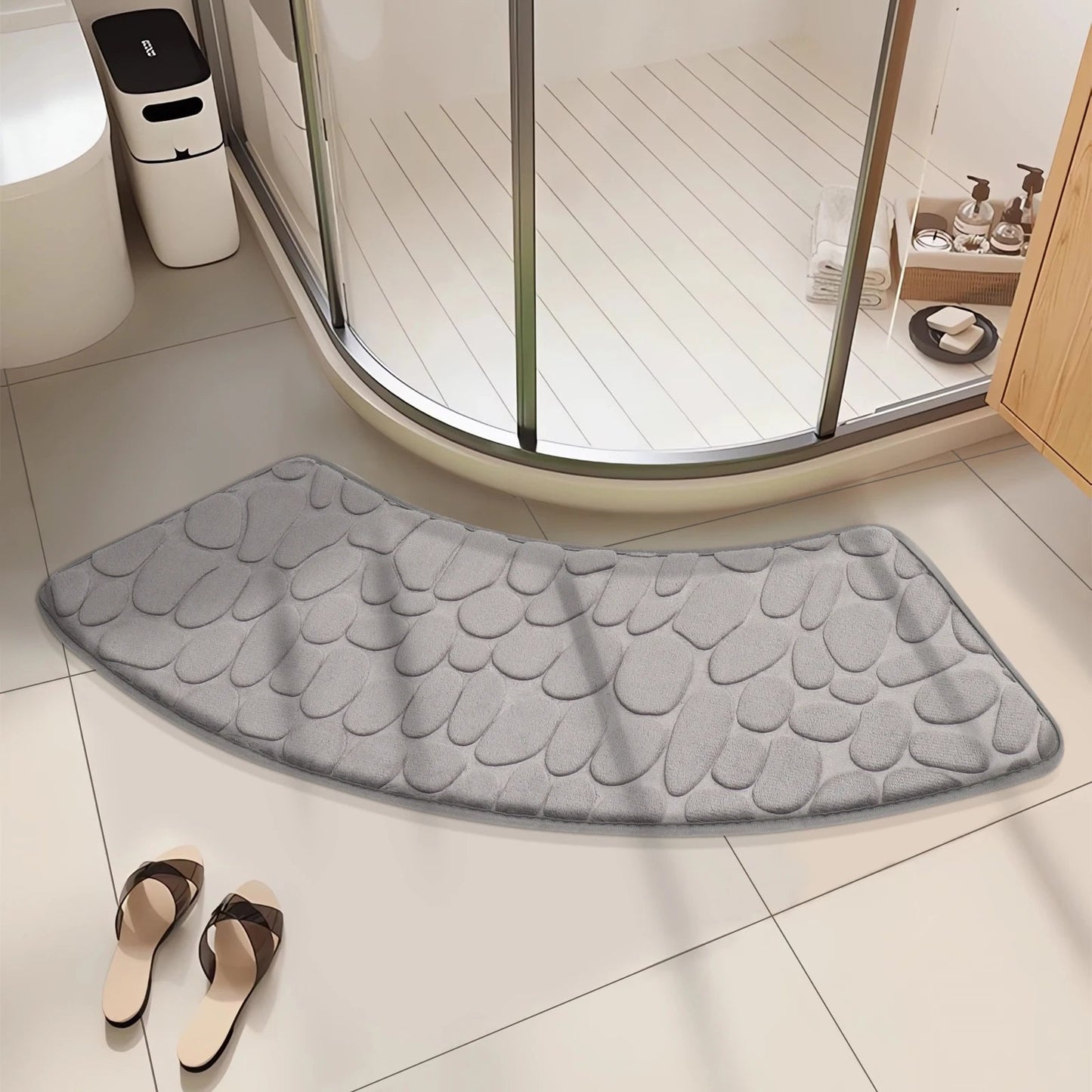 Curved Non-Slip Pebble Bath Mat