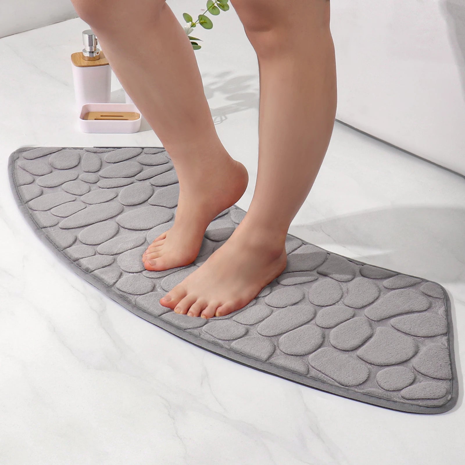 Curved Non-Slip Pebble Bath Mat