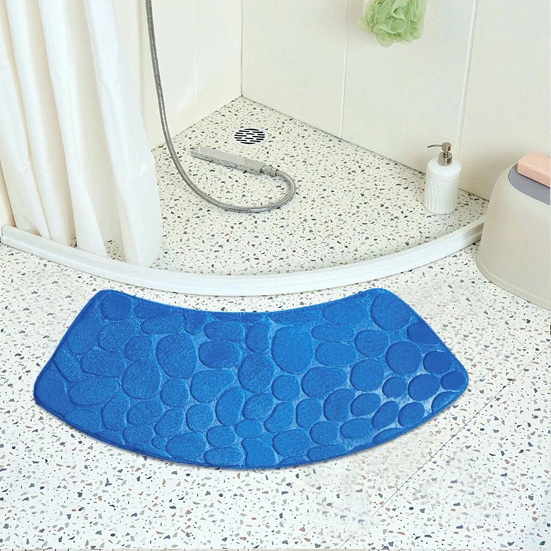 Curved Non-Slip Pebble Bath Mat