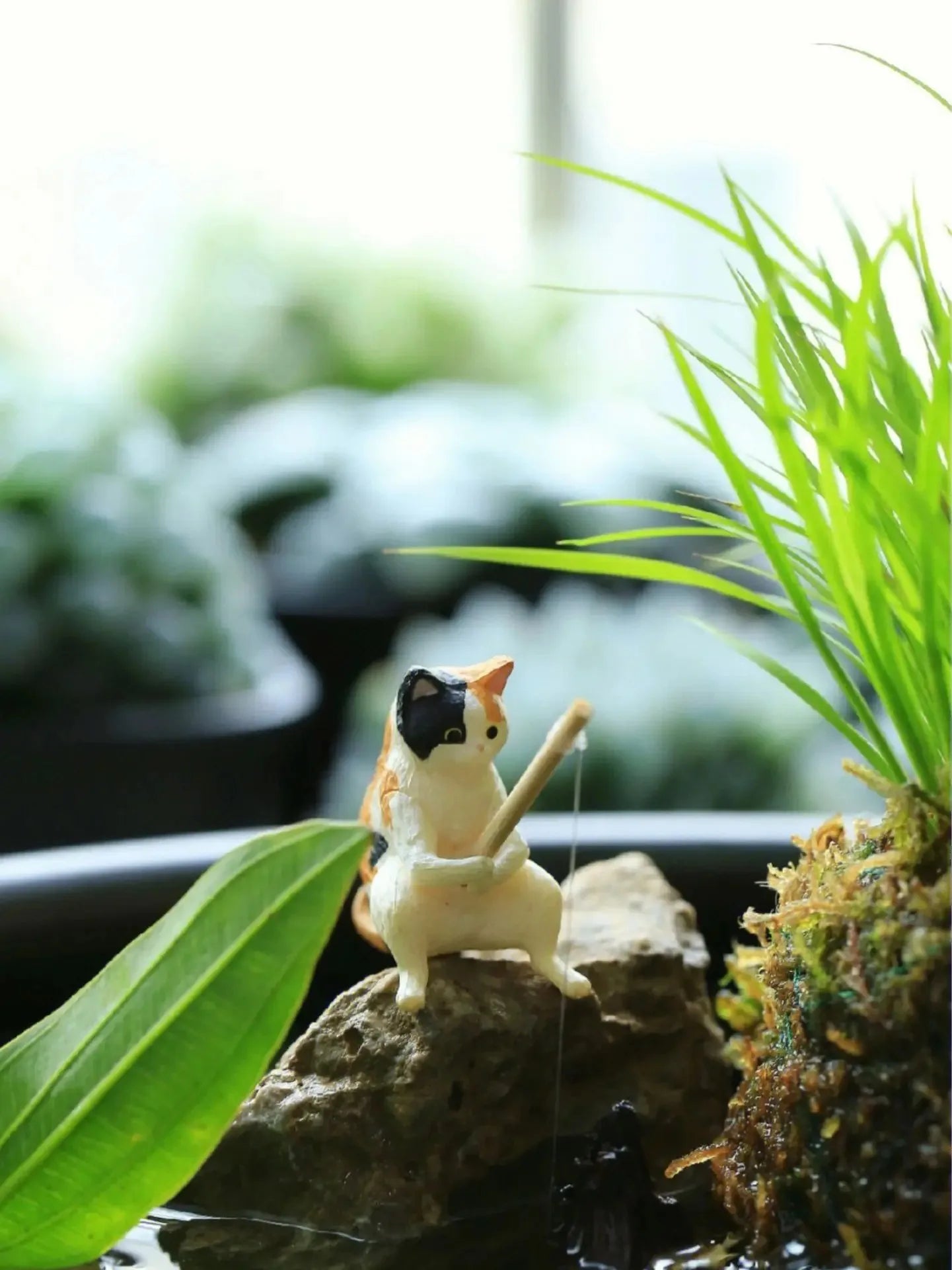 Cute Fishing Cat Figurine Decor