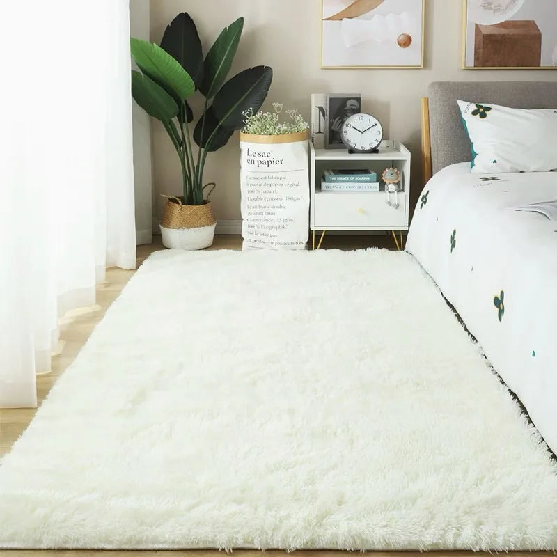 Fluffy Beige Shaggy Carpet for Bedrooms