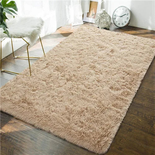 Fluffy Beige Shaggy Carpet for Bedrooms