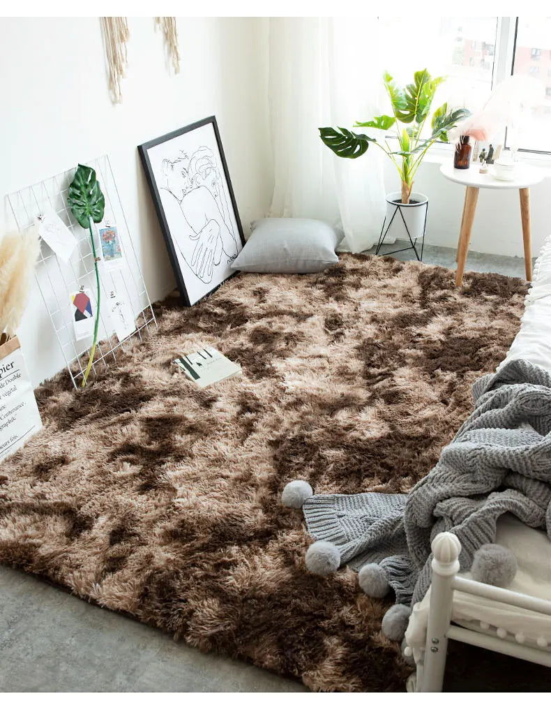 Fluffy Beige Shaggy Carpet for Bedrooms