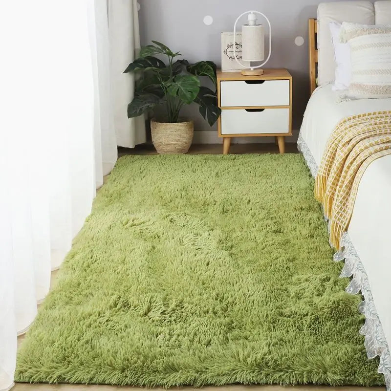 Fluffy Beige Shaggy Carpet for Bedrooms