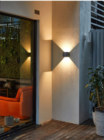 GOTOBE Solar LED Wall Light