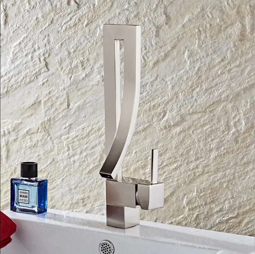 Grifo de Lavabo Cuadrado de Latón Dorado Decorbites™ Asa Única Montado en Cubierta para Baño