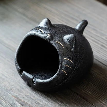 DecorBites™ Cartoon Cat Ceramic Ashtray for Household, Living Room - Large Capacity, Anti-Fly Ash