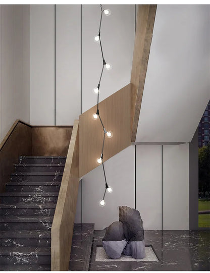 Lámpara de araña de bolas de cristal DecorBites™ para la decoración de escaleras de hoteles y villas