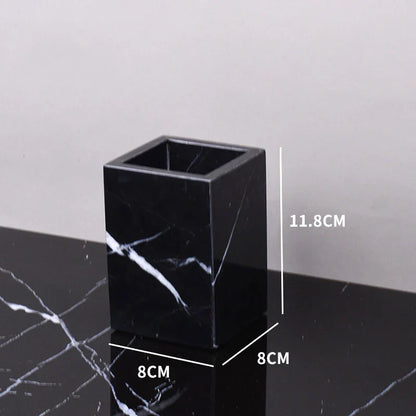 طقم حمام DecorBites™ من رخام ماركينا الأسود cue.opti