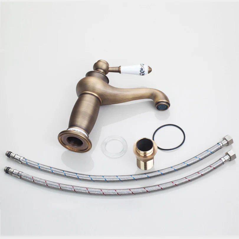 صنبور حوض حمام نحاسي عتيق من DecorBites™، مثبت على سطح الحمام، خلاط عتيق، صنابير مغسلة