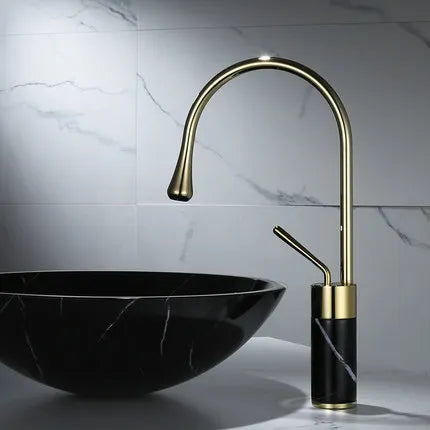 Grifo de lavabo de mármol de latón dorado Decorbites™ con mezcla de agua caliente y fría