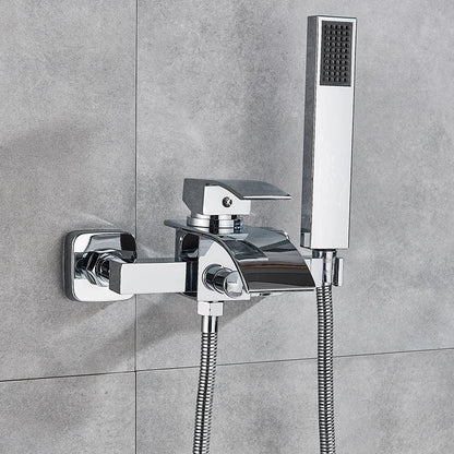 Grifo de ducha y bañera DecorBites™ de montaje en pared, color negro, con caño tipo cascada