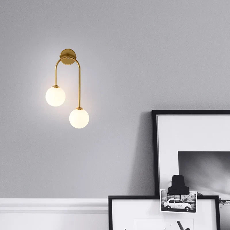 Decorbites™ Aplique de Bola de Vidrio Dorado | Iluminación Moderna Nórdica para Mesa de Noche en Dormitorio