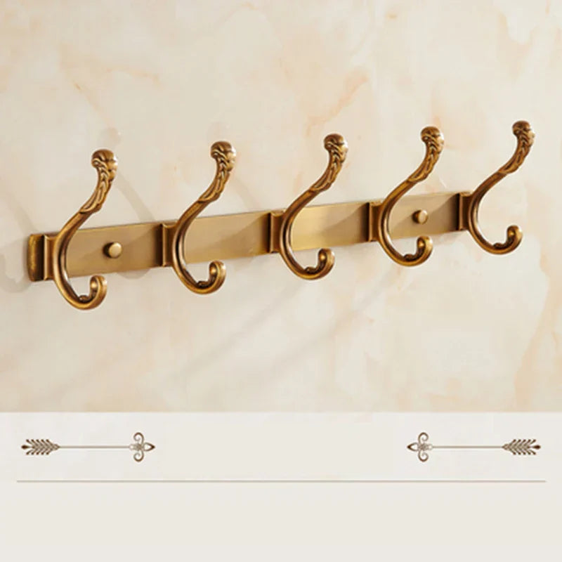 خطاف رداء من البرونز العتيق المنحوت لتعليق المناشف وتعليق الحمام والمطبخ من DecorBites™