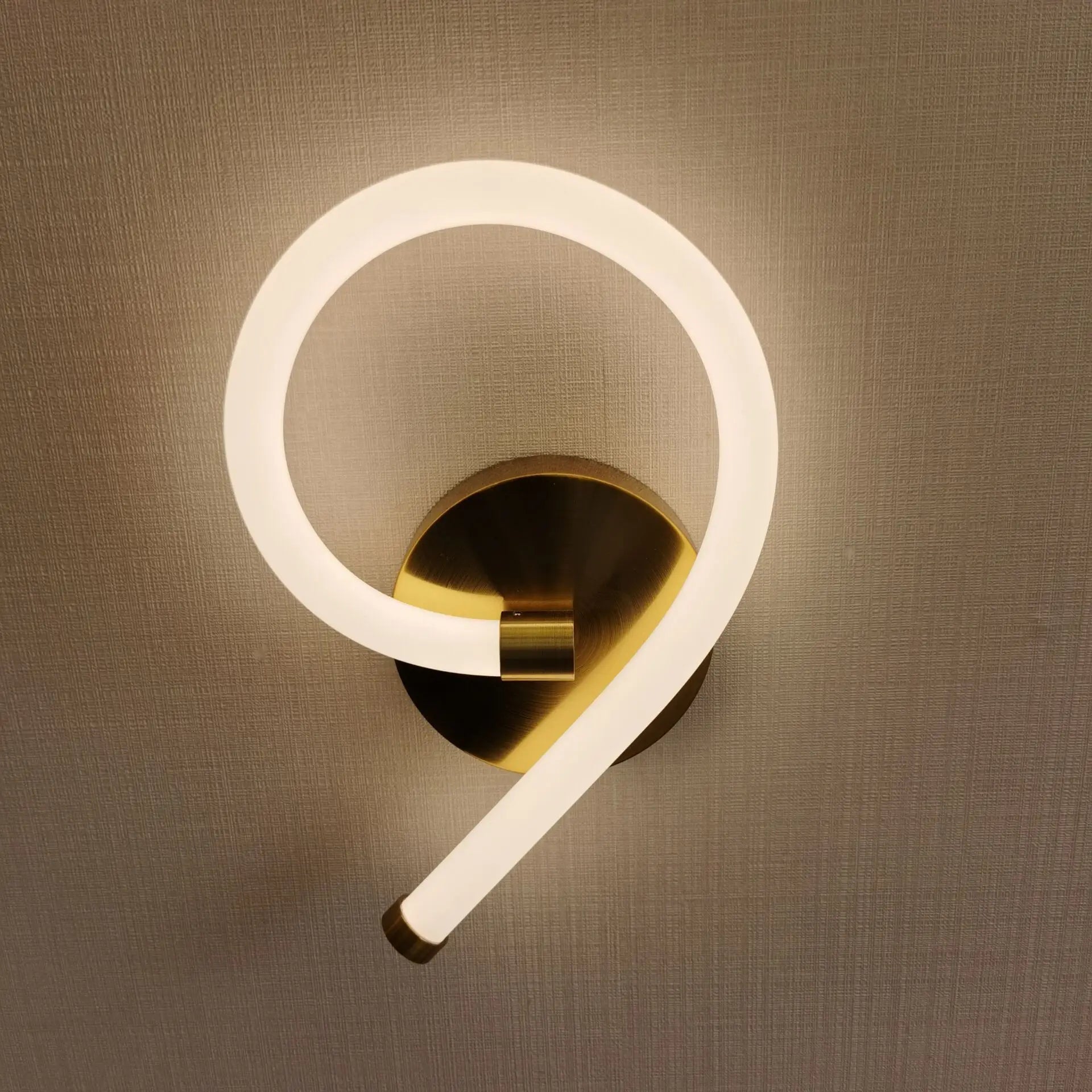 White Acrylic Minimalist Bedroom Wall Lamp