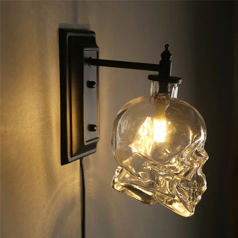 Decorbites™ Glas-Schädel-Wandleuchte: Nordisch-industrielle Vintage-LED-Wandleuchte für Wohnzimmer & Schlafzimmer.