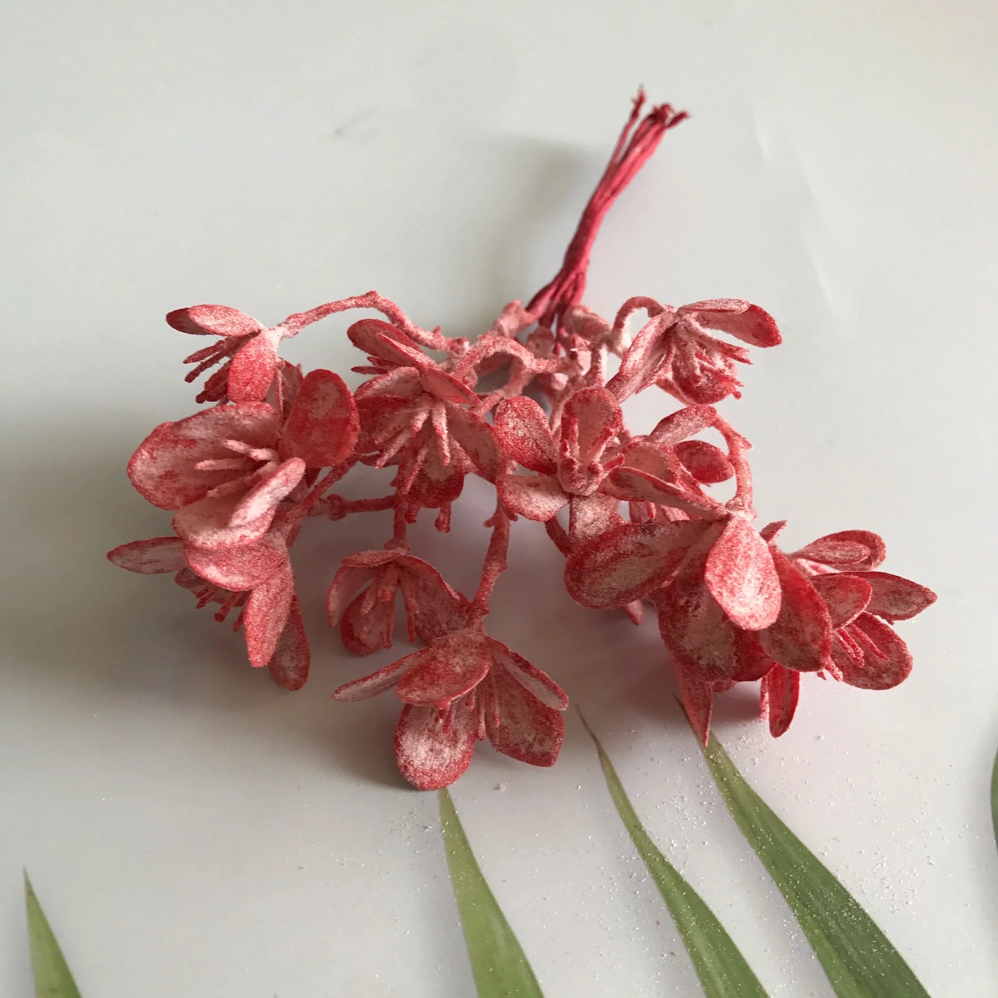 DecorBites™ Plantas artificiales: césped verde, ramitas y hojas artificiales para decoración de bodas y del hogar