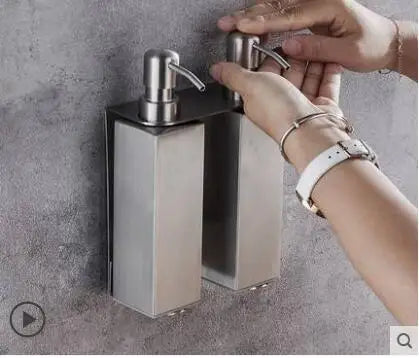 موزع صابون حائطي من ديكوربايتس™ مصنوع من الفولاذ المقاوم للصدأ باللون الأسود