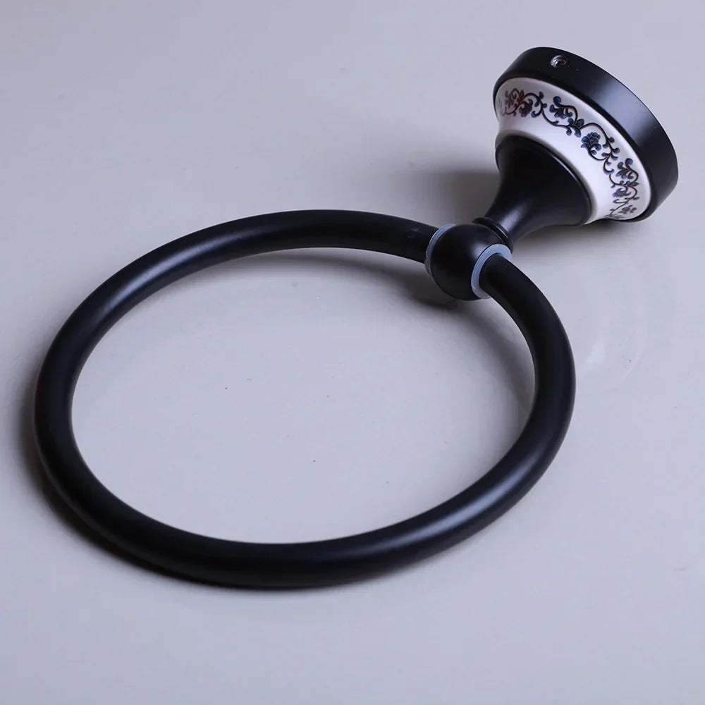 حلقة منشفة حمام من الفولاذ المقاوم للصدأ باللون الأسود من DecorBites™ - مثبتة على الحائط بلون برونزي مصقول بالزيت