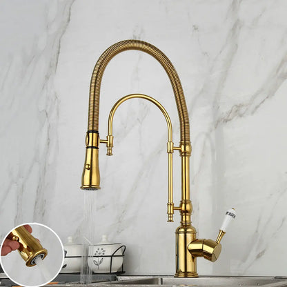 Grifo mezclador giratorio para lavabo de cocina DecorBites™ dorado con resorte extraíble