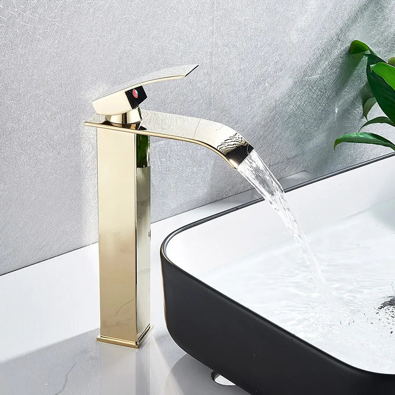 Grifo de Lavabo de la Cuenca de Oro Decorbites™ Mezclador de un Solo Nivel para Agua Caliente y Fría en el Baño