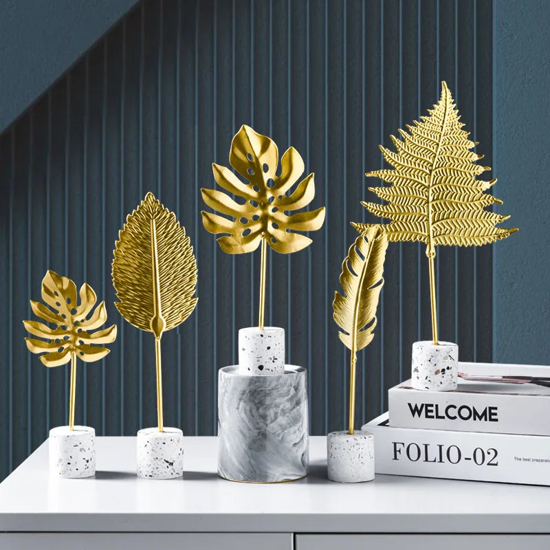 Decoraciones de Hojas de Oro Decorbites™ sobre Base de Mármol - Artesanías Metálicas Creativas para la Decoración del Hogar