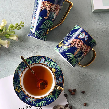 Juego de tazas de café de porcelana fina DecorBites™ con diseño de animales de la selva, ideal para amantes del té y para la oficina.