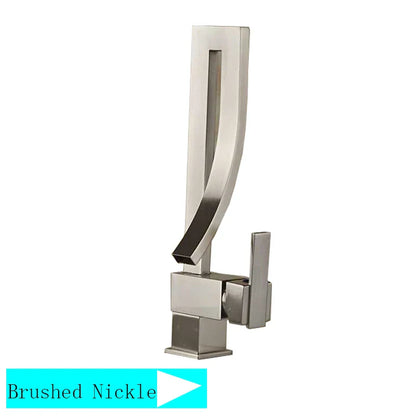 Grifo de lavabo tipo cascada DecorBites™ de latón negro con monomando